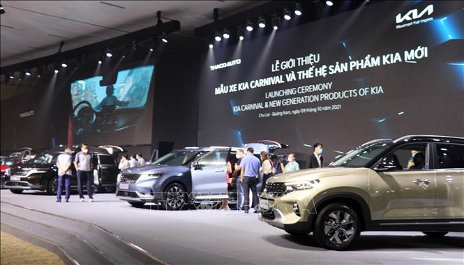 Sản phẩm mới của THACO AUTO ra mắt thị trường Việt Nam. Ảnh: Trần Tĩnh - TTXVN   
