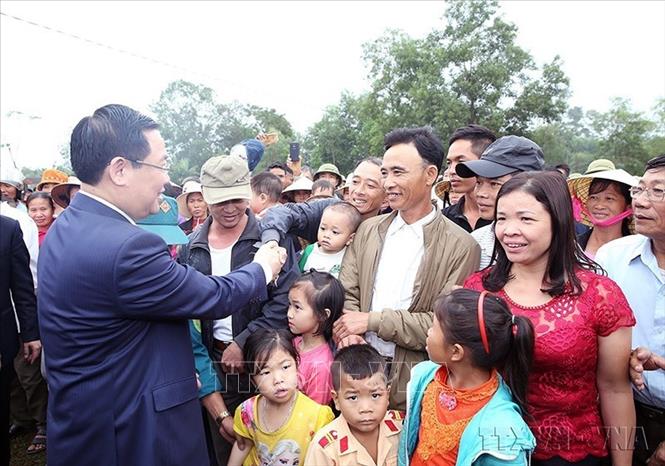 Phó Thủ tướng Vương Đình Huệ dự Ngày hội đại đoàn kết toàn dân tộc với nhân dân xóm Thanh Lương, xã Hiến Sơn, huyện Đô Lương, tỉnh Nghệ An, sáng 10/11/2018. Ảnh: Bích Huệ - TTXVN