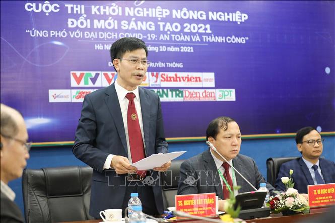 Trong ảnh: TS. Nguyễn Tất Thắng, Trưởng Ban tổ chức cuộc thi phát biểu tổng kết cuộc thi. Ảnh: Thanh Tùng - TTXVN 