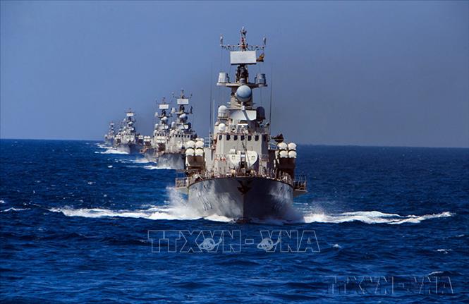 Biên đội tàu tên lửa huấn luyện trên biển thuộc Lữ đoàn 167 (Vùng 2 Hải quân). Ảnh: TTXVN phát