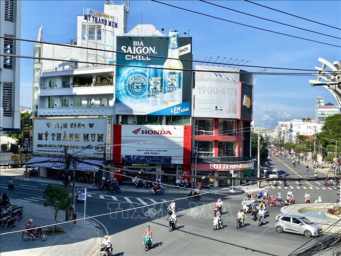 Những ngày qua, số ca mắc COVID-19 trong cộng đồng có xu hướng tăng ở hầu hết các địa phương trong tỉnh, nhất là ổ dịch tại Bệnh viện Đa khoa trung tâm An Giang, làm gia tăng nguy cơ lây lan dịch bệnh. Ảnh: Thanh Sang-TTXVN