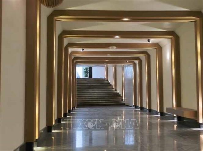 Tuyến đường hầm bang qua đường phố nối FLC City Hotel Beach Quy Nhơn với bar bãi biển. Ảnh: TTXVN phát