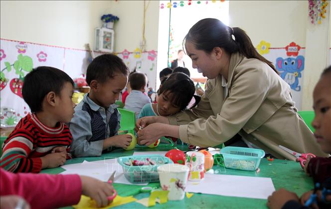Trong ảnh: Trong giờ học của cô và trò trường mầm non A Lù (Bát Xát). Ảnh: Quốc Khánh - TTXVN