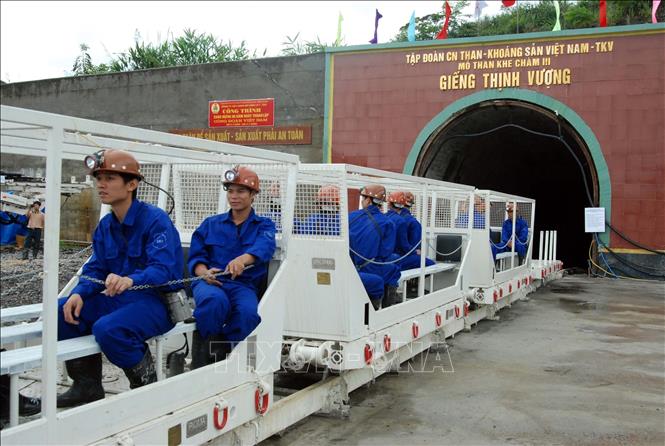 Tập đoàn công nghiệp Than - Khoáng sản Việt Nam đầu tư xây dựng 