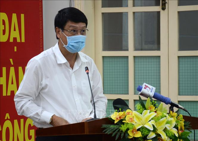 Chủ tịch Ủy ban MTTQ Việt Nam thành phố Đà Nẵng Ngô Xuân Thắng phát biểu tại Hội nghị. Ảnh: Quốc Dũng - TTXVN