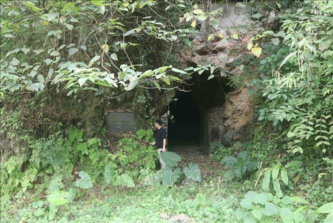 Trong ảnh: Cửa vào Hang Ngườm Chiêng (thuộc xóm Bó Đa, thị trấn Trùng Khánh, huyện Trùng Khánh, tỉnh Cao Bằng). Ảnh: Chu Hiệu - TTXVN