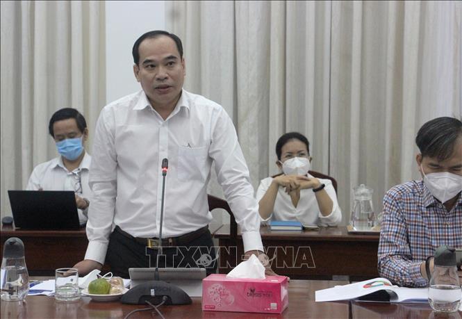 Phó Giám đốc Sở Thông tin và Truyền thông thành phố Cần Thơ Nguyễn Hữu Thanh Bình nêu ý kiến tại Hội thảo. Ảnh: Trung Kiên - TTXVN