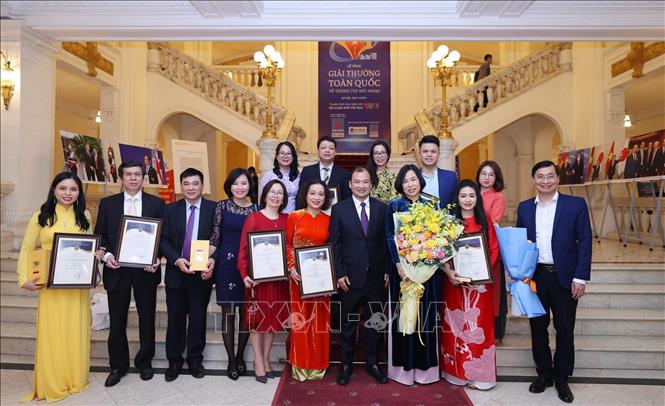 Photo: Vietnam News Agency won a total of 20 prizes at the 7th National External Information Service Awards. VNA Photo: Dương Giang