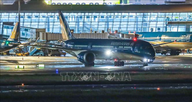 Photo: Vietnam Airlines’ plane takes off at Ho Chi Minh City’s Tan Son Nhat International Airport. VNA Photo