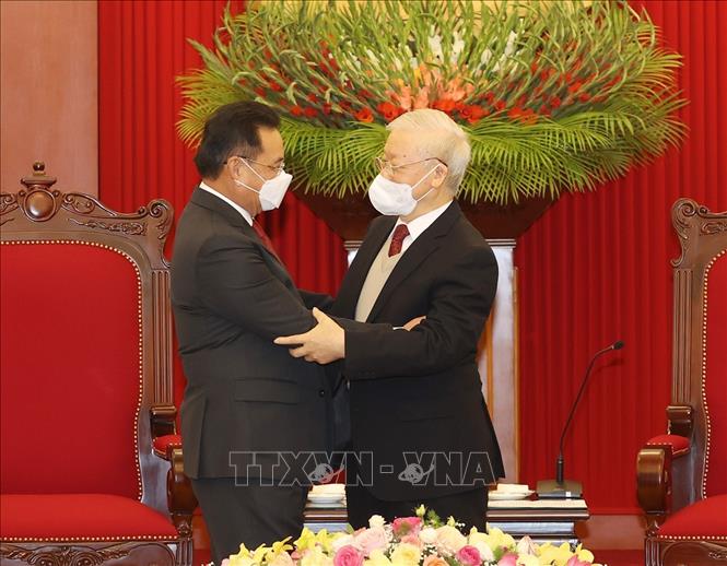 Party leader receives Lao National Assembly Chairman - VNA Photos ...