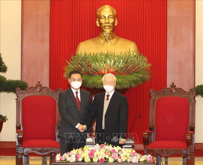 Party leader receives Lao National Assembly Chairman - VNA Photos ...