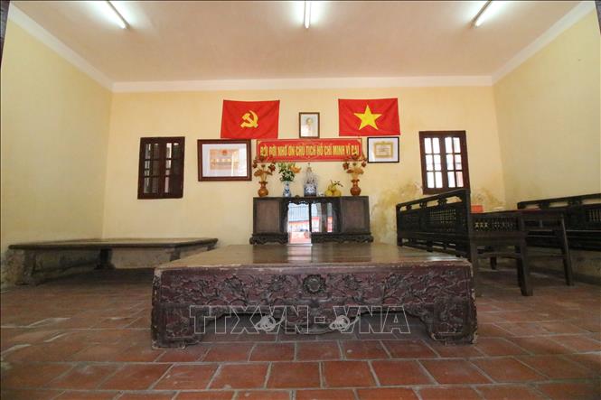 Trong ảnh: Phòng trưng bày tại Di tích Lịch sử quốc gia nhà cụ Nguyễn Thị An, nơi Bác Hồ ở và làm việc năm 1945. Ảnh: TTXVN phát
