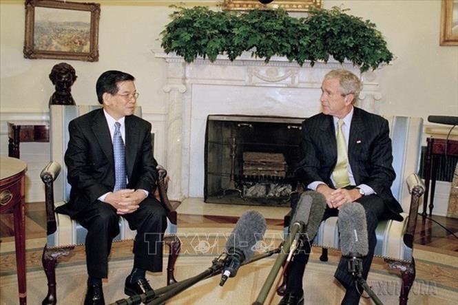 President Nguyen Minh Triet and US President George W. Bush hold talks at the White House on June 22, 2007 during the former’s visit to the US from June 18 to 23, 2007. This was also the first official tour of the US by a State leader of Vietnam since the end of the war. VNA Photo: Nguyễn Khang