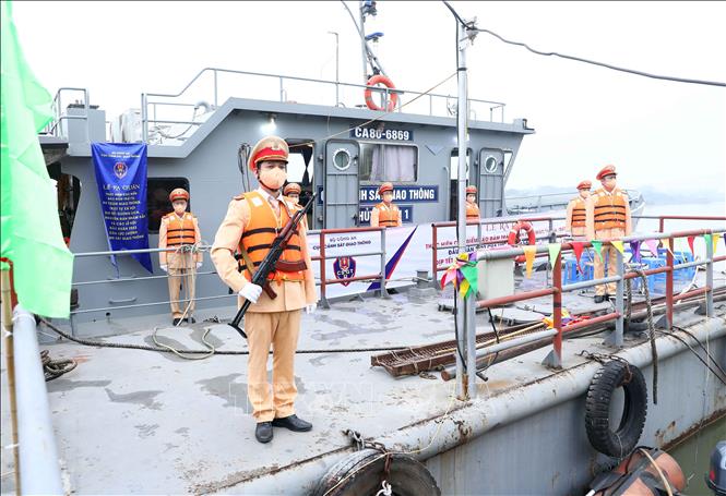 Trong ảnh: Lực lượng CSGT tham gia Lễ ra quân thực hiện cao điểm bảo đảm trật tự, ATGT, trật tự xã hội đầu năm 2022. Ảnh: Phạm Kiên - TTXVN