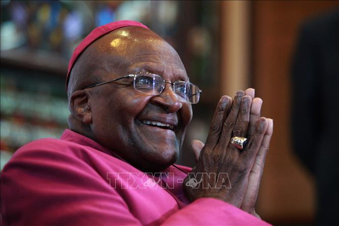 Trong ảnh (tư liệu): Tổng Giám mục Desmond Tutu phát biểu tại một cuộc họp báo ở Cape Town, Nam Phi ngày 23/4/2014. Ảnh: AFP/TTXVN