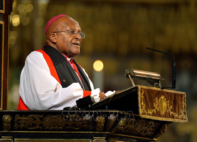 Trong ảnh (tư liệu): Tổng Giám mục Desmond Tutu phát biểu tại một sự kiện ở London, Anh ngày 3/3/2014. Ảnh: AFP/TTXVN