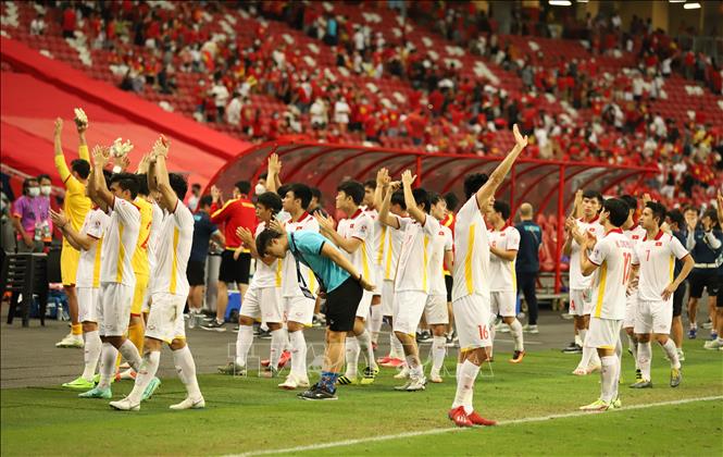 Thua Thái Lan 0-2 sau 2 lượt trận, đội tuyển Việt Nam chính thức dừng chân tại bán kết AFF SUZUKI Cup 2020. Ảnh: Thế Vũ – TTXVN