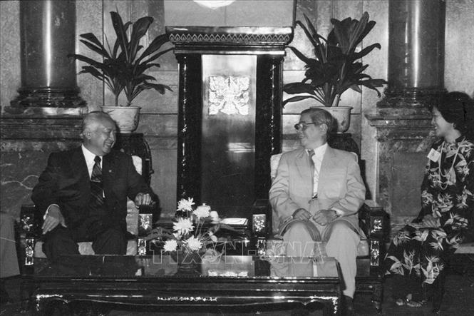 Trong ảnh: Tổng Bí thư Nguyễn Văn Linh hội kiến Tổng thống Indonesia Suharto thăm chính thức Việt Nam (11/1990). Ảnh: Kim Hùng – TTXVN