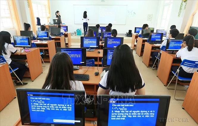Trường THPT chuyên tỉnh Bạc Liêu luôn dẫn đầu tỉnh về chất lượng giáo dục THPT nhờ chú trọng đổi mới phương pháp giảng dạy, ứng dụng công nghệ thông tin vào giảng dạy. Ảnh: Quý Trung - TTXVN
