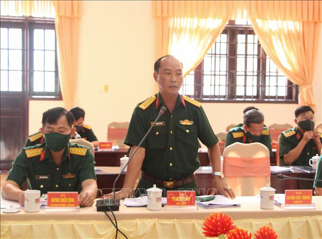 Trong ảnh: Đại tá Phạm Văn Thân, Chỉ huy trưởng Bộ Chỉ huy Quân sự tỉnh Hậu Giang phát biểu tại hội nghị. Ảnh: Hồng Thái - TTXVN