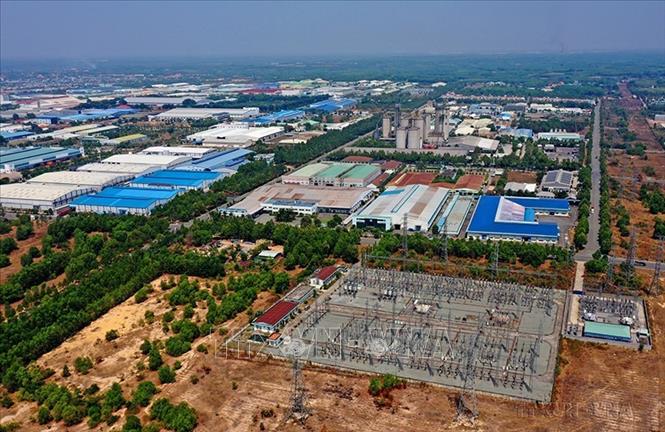 Trạm biến áp 500kV Tân Định ở Thành phố mới Bình Dương cung cấp điện phát triển công nghiệp khu vực tỉnh Bình Dương. Ảnh: Ngọc Hà - TTXVN