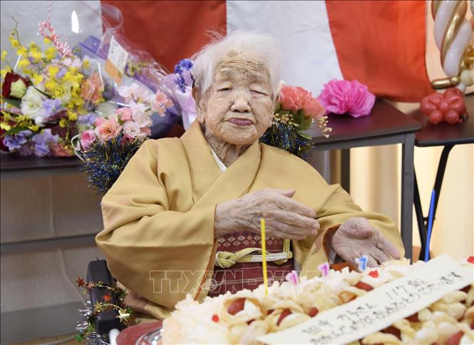 Trong ảnh (tư liệu): Cụ bà Kane Tanaka tại lễ mừng sinh nhật lần thứ 117 ở Fukuoka, Nhật Bản, ngày 5/1/2020. Ảnh: Kyodo/ TTXVN 