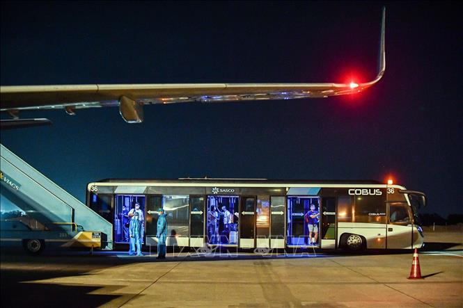 Photo: Vietnam Airlines’ plane lands at Tan Son Nhat International Airport. VNA Photo