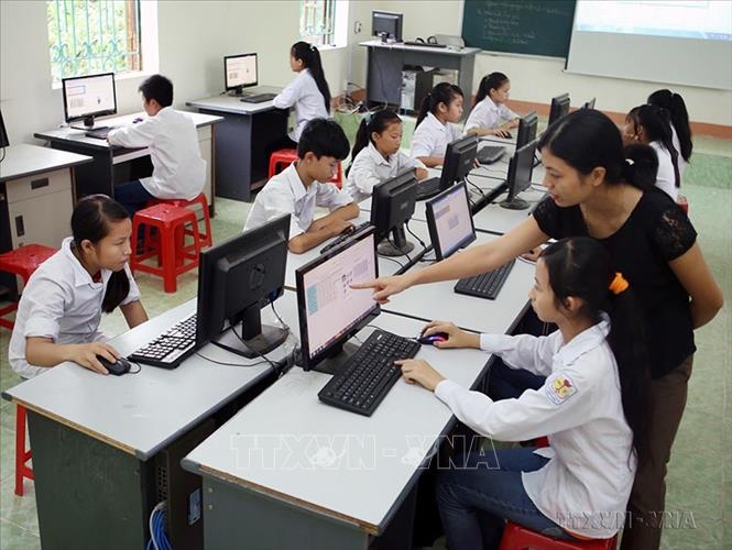 Giai đoạn 2016 - 2020, tỉnh Phú Thọ huy động các nguồn lực đầu tư hơn 6.530 tỷ đồng để thực hiện chương trình mục tiêu quốc gia xây dựng Nông thôn mới. Trong ảnh: Trường THCS xã Tiên Kiên, huyện Lâm Thao được đầu tư xây dựng theo tiêu chí Nông thôn mới. Ảnh: Vũ Sinh – TTXVN