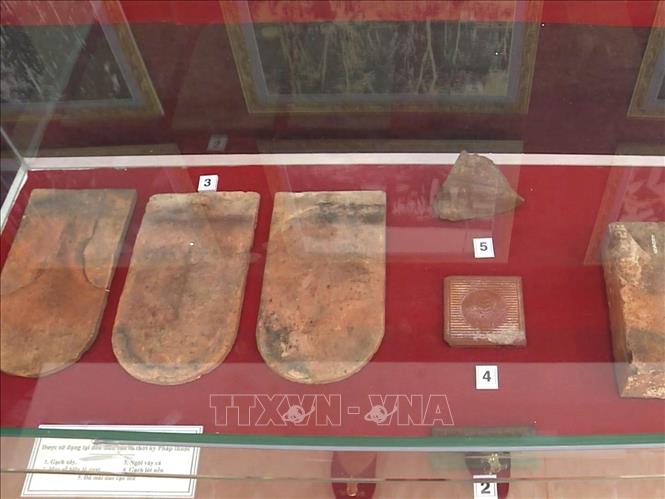 Trong ảnh: Không gian trưng bày hình ảnh, kỷ vật Phú Riềng đỏ. Ảnh: K GỬIH –TTXVN