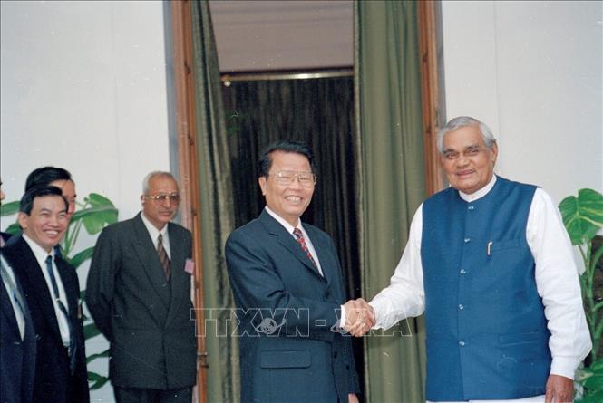 Ngày 1/12/1999, tại Thủ đô New Delhi, Chủ tịch nước Trần Đức Lương hội kiến Thủ tướng Ấn Độ Atal Bihari Vajpayee. Ảnh: Trọng Nghiệp – TTXVN