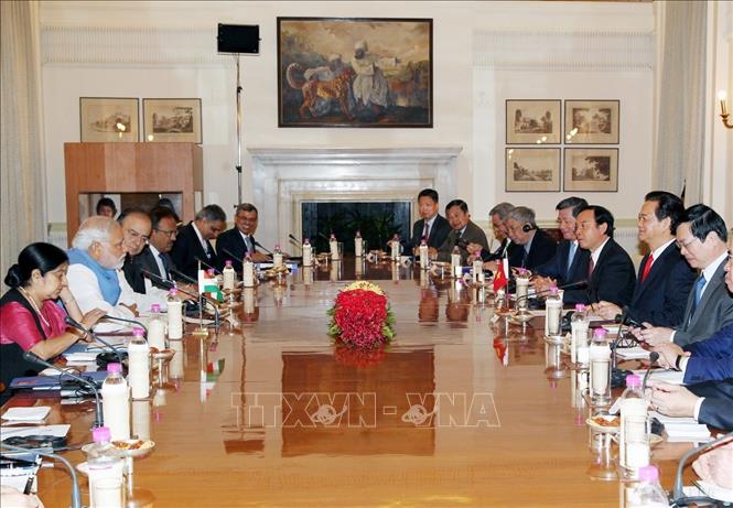 Thủ tướng Narendra Modi đón, hội đàm với Thủ tướng Nguyễn Tấn Dũng thăm chính thức Ấn Độ, ngày 28/10/2014. Ảnh: Đức Tám – TTXVN
