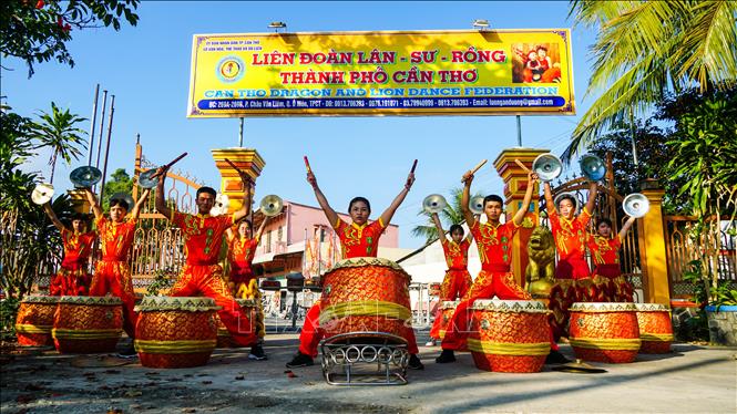 Trong ảnh: Hình ảnh tập luyện của đoàn Lân Sư Rồng Tú Anh Đường. Ảnh: Ánh Tuyết - TTXVN