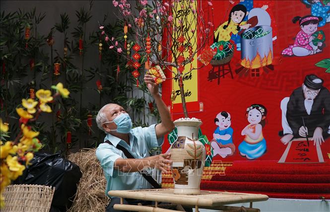 Photo: Tet decorations at a residential area in District 1, Ho Chi Minh City. VNA Photo