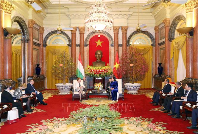 Phó Chủ tịch nước Võ Thị Ánh Xuân tiếp Phó Chủ tịch thứ nhất Quốc hội Hungary Márta Mátrai. Ảnh: Phạm Kiên - TTXVN