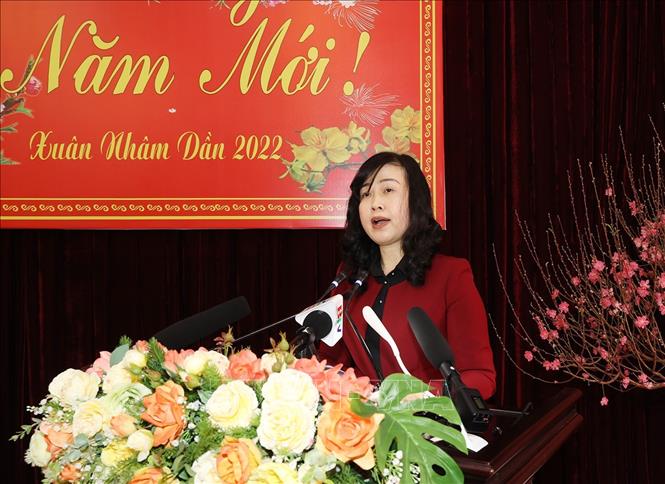 Đồng chí Đào Hồng Lan, Ủy viên Trung ương Đảng, Bí thư Tỉnh ủy, Trưởng đoàn đại biểu Quốc hội tỉnh Bắc Ninh trình bày báo cáo. Ảnh: Trí Dũng – TTXVN