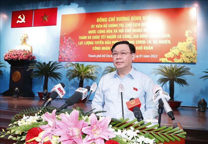 Photo: NA Chairman Vuong Dinh Hue speaks at the ceremony. VNA Photo: Doãn Tấn