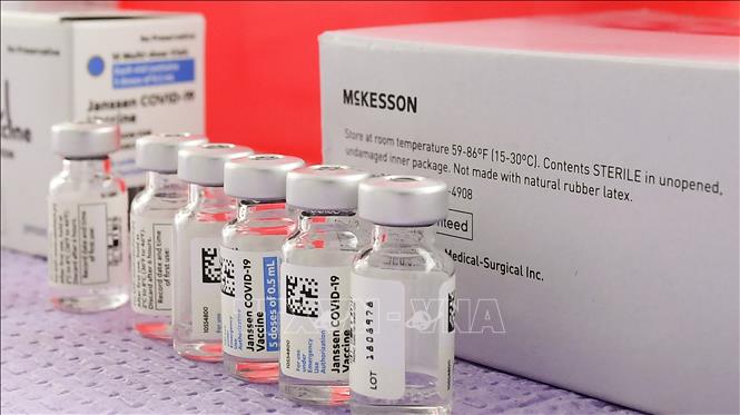 Trong ảnh: Vaccine phòng COVID-19 của Johnson & Johnson. Ảnh: AFP/TTXVN