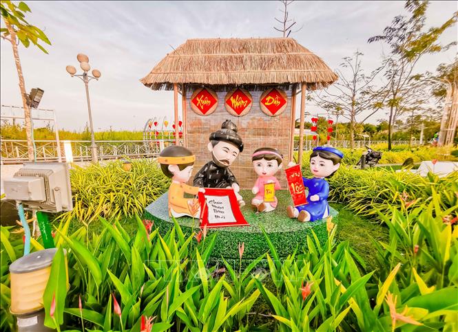 Trong ảnh: Vườn hoa xuân ở khu vực công viên Sông Hậu cơ bản đã hoàn thành. Ảnh: TTXVN phát