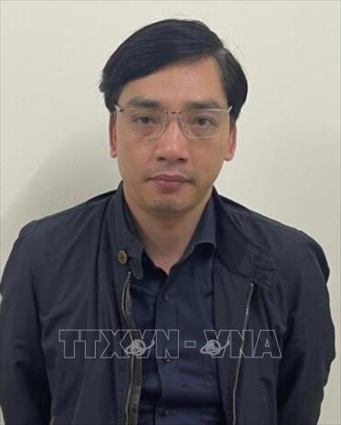 Trong ảnh: Bị can Lê Tuấn Anh, sinh năm 1982, tại Hưng Yên; nghề nghiệp: Chánh Văn phòng Cục Lãnh sự, Bộ Ngoại giao. Ảnh: TTXVN phát