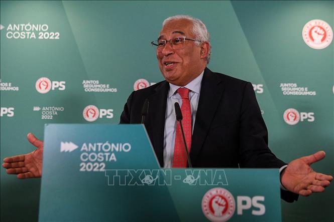 Trong ảnh: Lãnh đạo đảng Xã hội (PS) Bồ Đào Nha, Thủ tướng Antonio Costa phát biểu sau khi kết quả thăm dò bầu cử được công bố, tại Lisbon ngày 30/1/2022. Ảnh: AFP/TTXVN