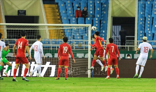 Ho Tan Tai scores the first goal for Vietnam. VNA Photo: Tuấn Anh