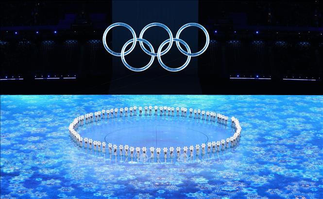 Trong ảnh: Các nghệ sĩ biểu diễn trong lễ khai mạc Olympic mùa Đông Bắc Kinh 2022 tại Sân vận động quốc gia Tổ chim ở thủ đô Bắc Kinh, Trung Quốc, ngày 4/2/2022. Ảnh: THX/TTXVN