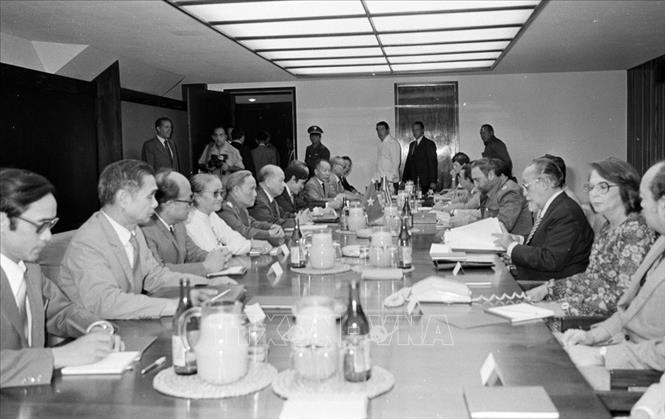 Đồng chí Trường Chinh thăm Cuba, ngày 19/10/1982. Ảnh: TTXVN