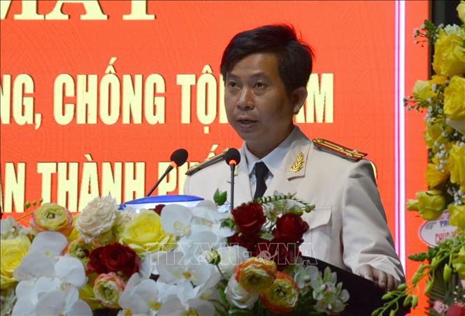 Trong ảnh: Thượng tá Lê Cao Tâm, Trưởng phòng Phòng An ninh mạng và phòng, chống tội phạm sử dụng công nghệ cao (PA05) Công an thành phố Đà Nẵng phát biểu nhận nhiệm vụ. Ảnh: Quốc Dũng - TTXVN