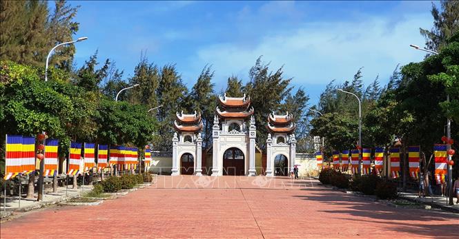Trong ảnh: Khuôn viên Thiền viện thoáng, rộng. Ảnh: Ánh Tuyết - TTXVN