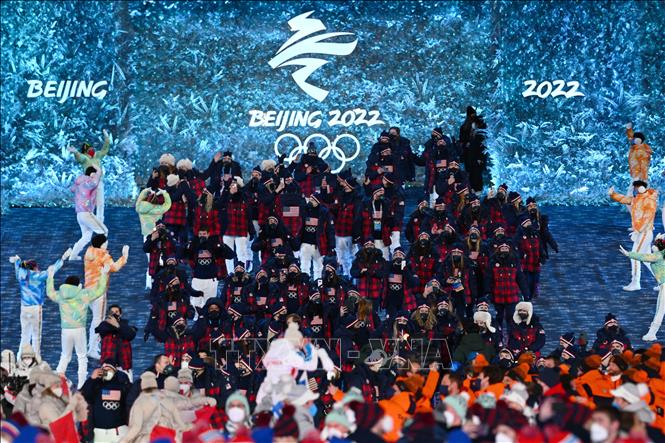 Trong ảnh: Đoàn thể thao Mỹ diễu hành tại lễ bế mạc Olympic mùa Đông Bắc Kinh 2022, Trung Quốc, ngày 20/2/2022. Ảnh: AFP/ TTXVN