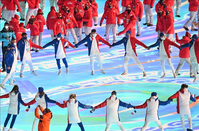 Trong ảnh: Các vận động viên thuộc đoàn thể thao Pháp tại lễ bế mạc Olympic mùa Đông Bắc Kinh 2022, Trung Quốc, ngày 20/2/2022. Ảnh: THX/ TTXVN