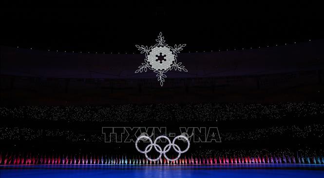 Trong ảnh: Ngọn đuốc Olympic tại lễ bế mạc Olympic mùa Đông Bắc Kinh 2022, Trung Quốc, ngày 20/2/2022. Ảnh: THX/ TTXVN