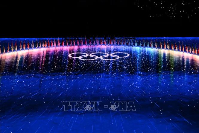Trong ảnh: Màn trình diễn nghệ thuật tại lễ bế mạc Olympic mùa Đông Bắc Kinh 2022, Trung Quốc, ngày 20/2/2022. Ảnh: AFP/ TTXVN