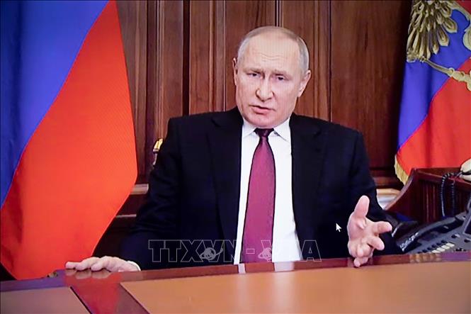 Trong ảnh: Tổng thống Nga Vladimir Putin trong bài phát biểu được phát trên truyền hình ngày 24/2/2022. Ảnh: THX/TTXVN